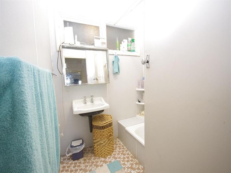 41 Connell Way, Girrawheen WA 6064