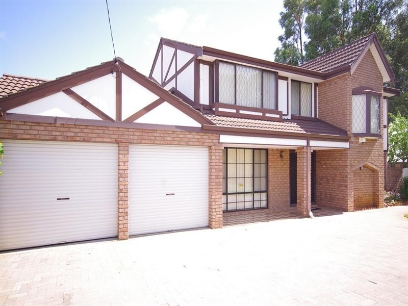 14 Caroline Green, Marangaroo WA 6064