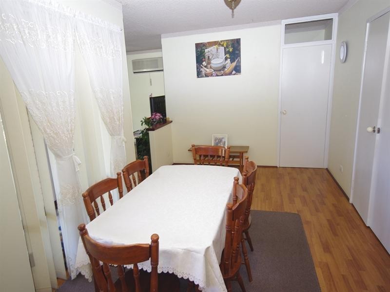 14 Caroline Green, Marangaroo WA 6064