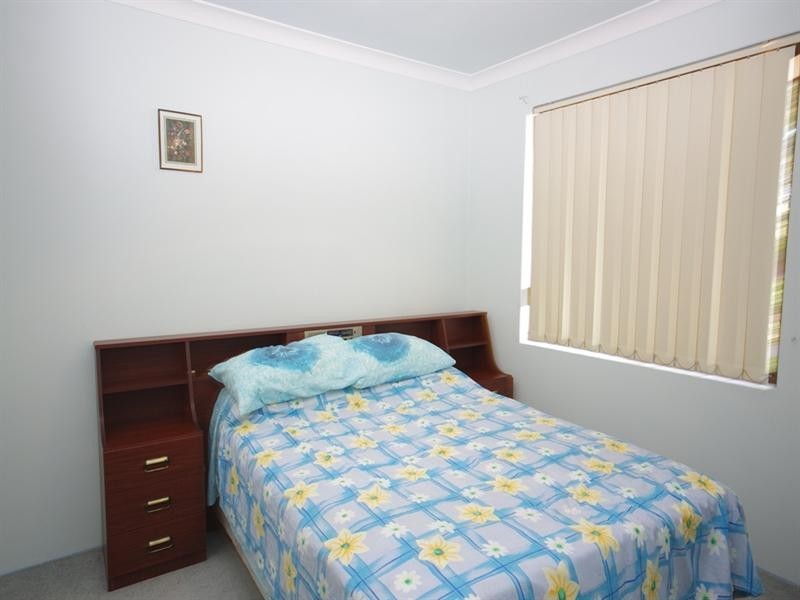 14 Caroline Green, Marangaroo WA 6064