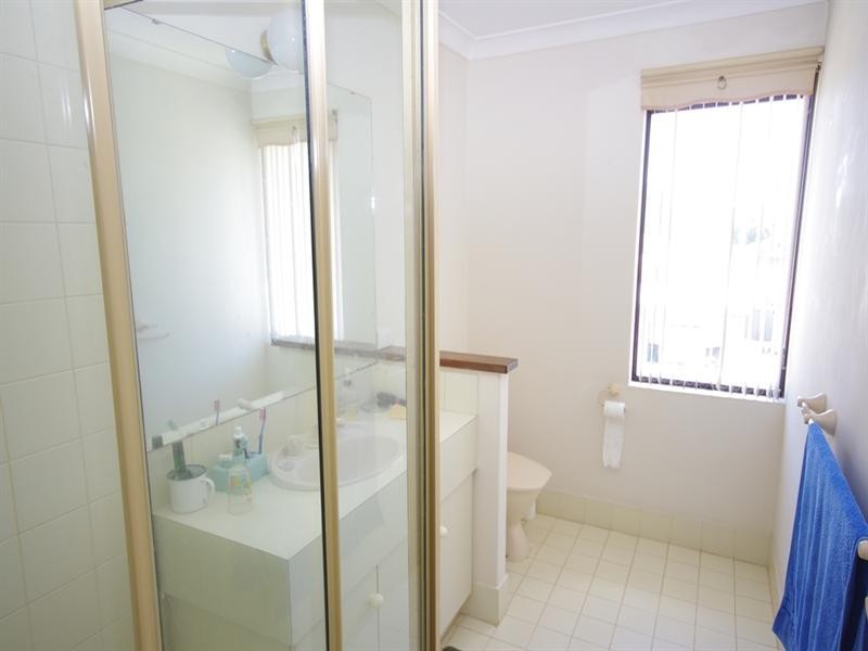 14 Caroline Green, Marangaroo WA 6064