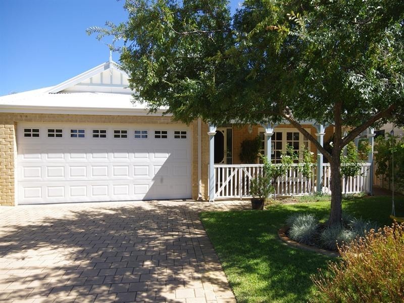 17 Cherrytree Gardens, Stirling WA 6021