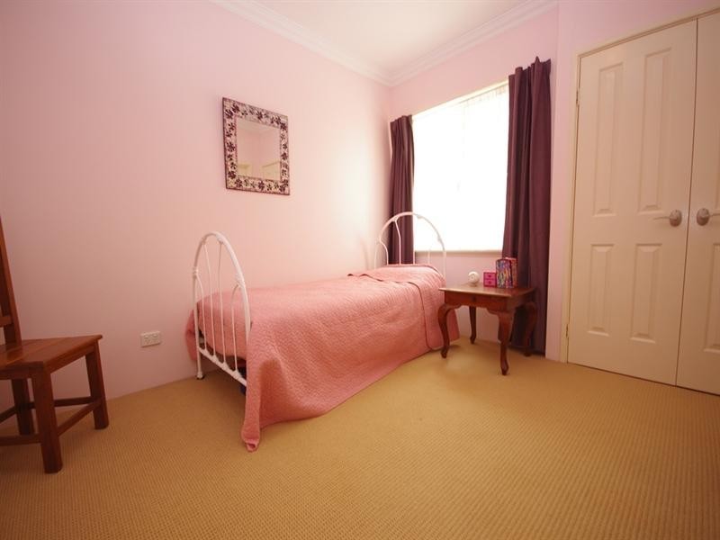 17 Cherrytree Gardens, Stirling WA 6021