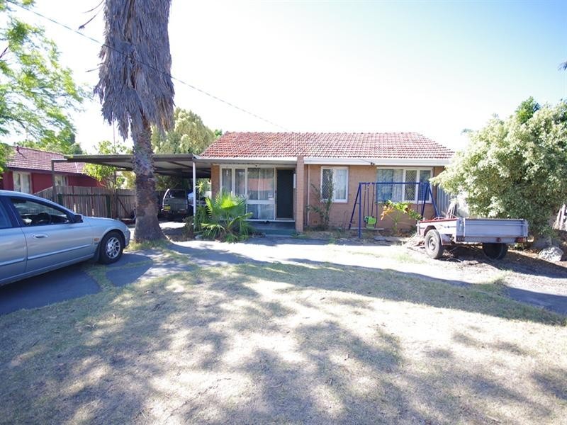 46 Meakers Way, Girrawheen WA 6064