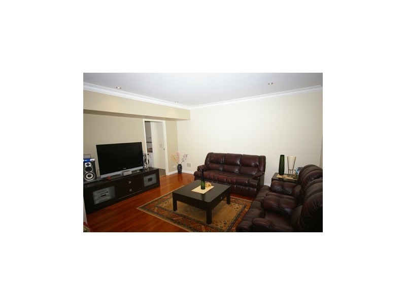123A Rochester Circle, Balga WA 6061