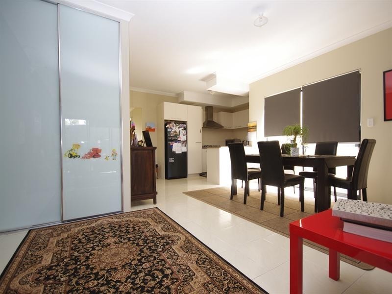2/23 Penrith Place, Balga WA 6061