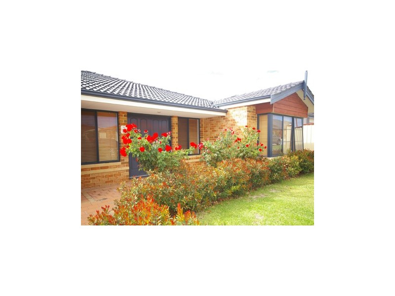 10 Esmerelda Pass, Darch WA 6065