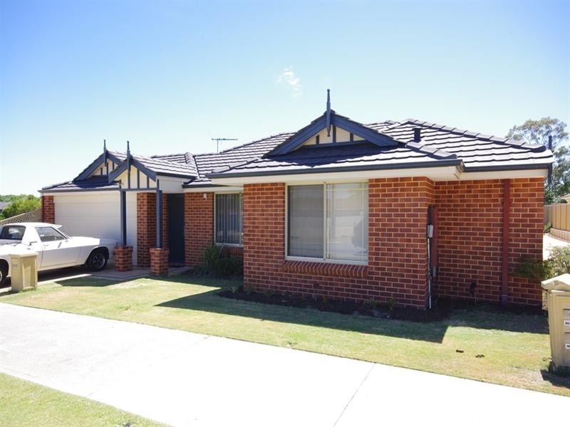 40b Winchelsea Road, Nollamara WA 6061