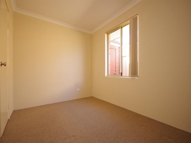 40b Winchelsea Road, Nollamara WA 6061