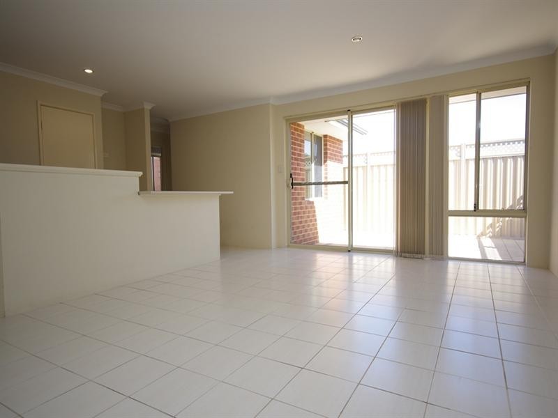 40b Winchelsea Road, Nollamara WA 6061