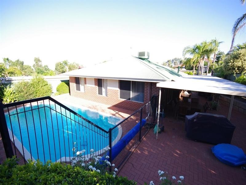 14 Manna Close, Mirrabooka WA 6061