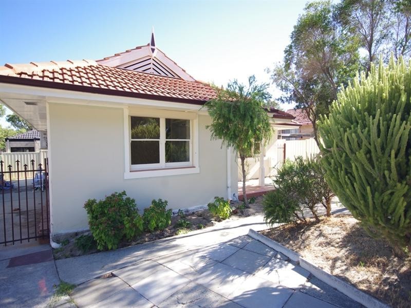 15 Hartfield Way, Westminster WA 6061