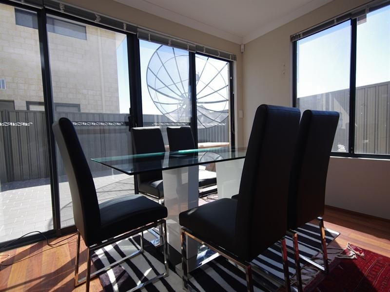 26 Chalkwell Bend, Landsdale WA 6065