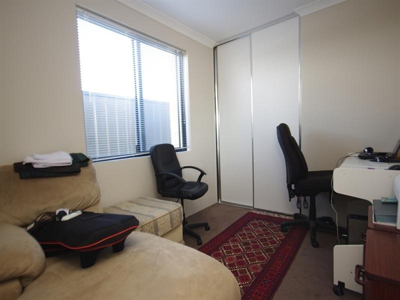 26 Chalkwell Bend, Landsdale WA 6065