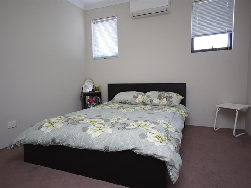 26 Chalkwell Bend, Landsdale WA 6065