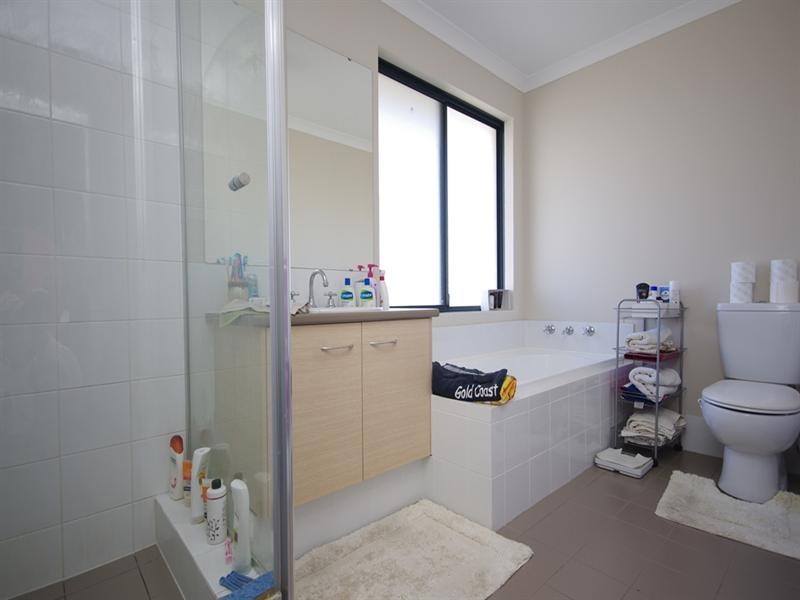 26 Chalkwell Bend, Landsdale WA 6065