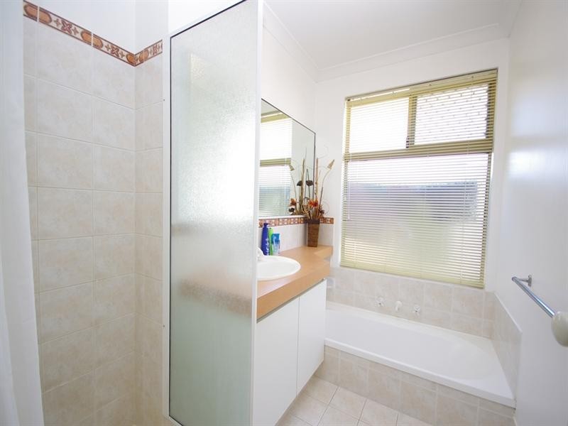 1 Selloa Place, Mirrabooka WA 6061