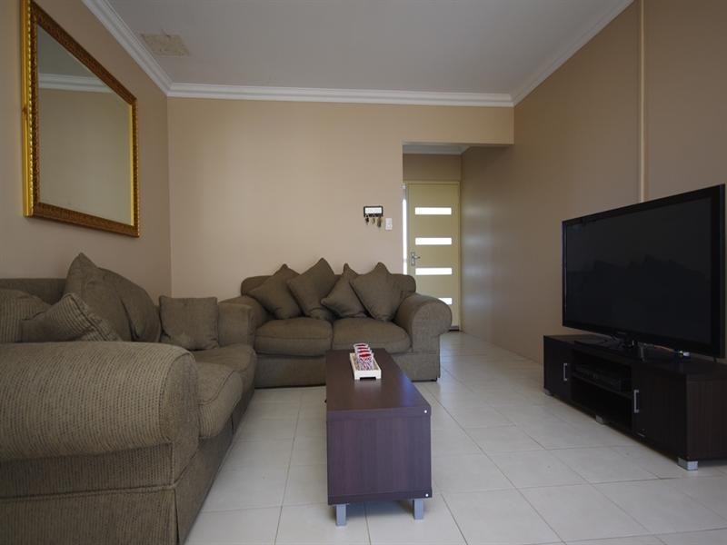 2a Tuckfield Way, Nollamara WA 6061