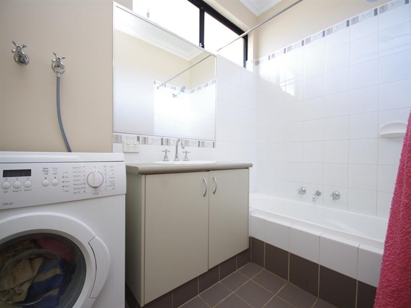 2a Tuckfield Way, Nollamara WA 6061