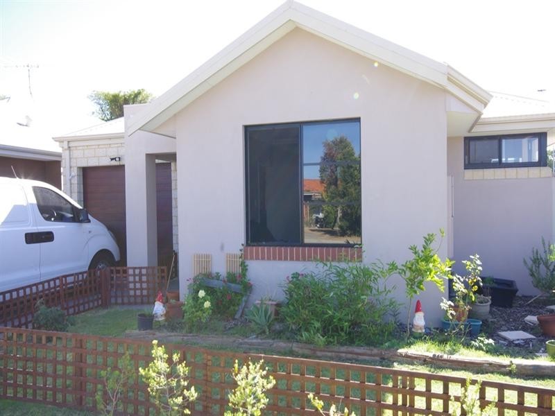 2a Tuckfield Way, Nollamara WA 6061