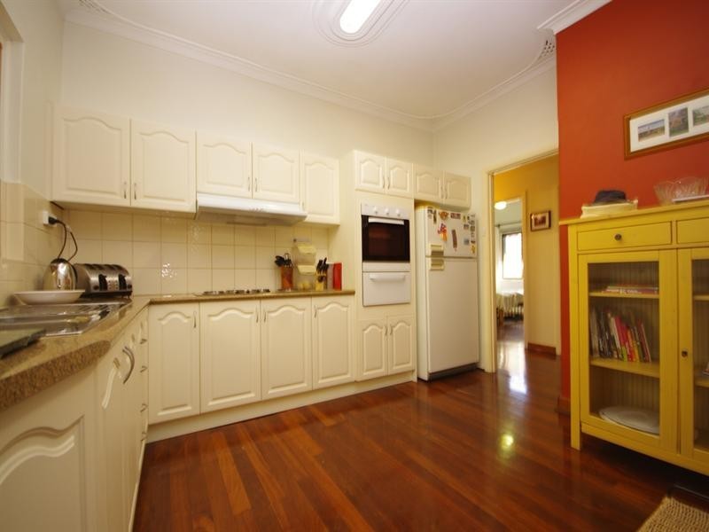 6a Skew Road, Bayswater WA 6053