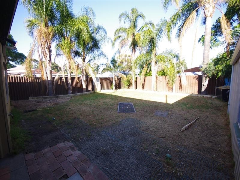 26 Winterton Way, Girrawheen WA 6064