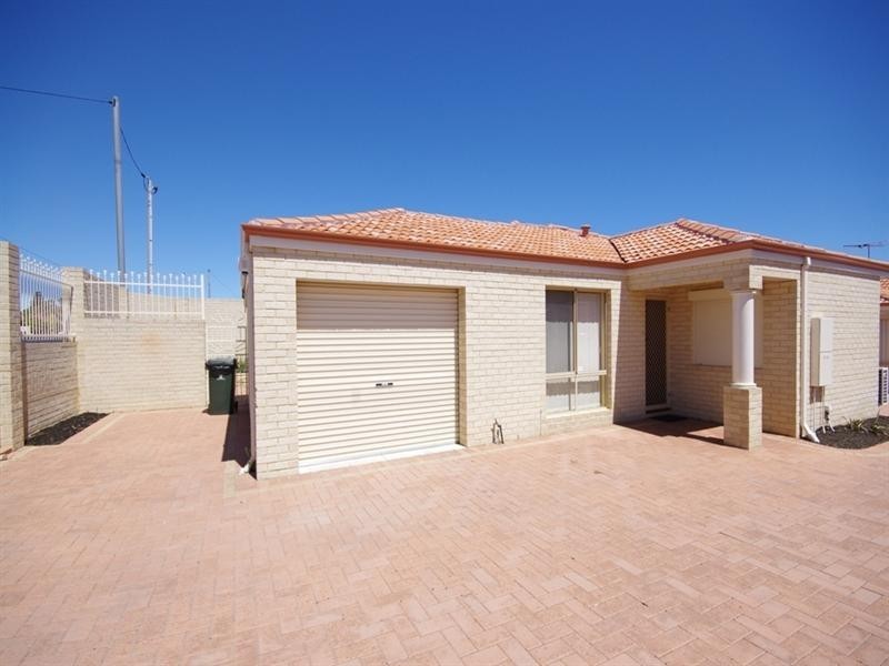 35a Flinders Street, Yokine WA 6060