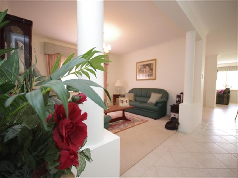 10 Malacari Road, Mirrabooka WA 6061