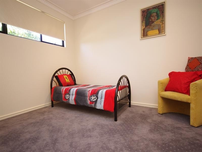 16 Derril Avenue, Dianella WA 6059