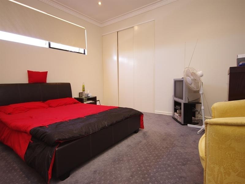 16 Derril Avenue, Dianella WA 6059