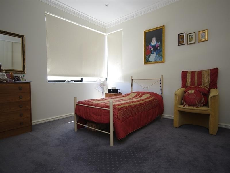 16 Derril Avenue, Dianella WA 6059