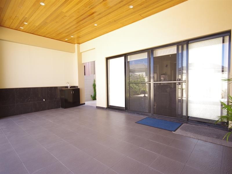 16 Derril Avenue, Dianella WA 6059