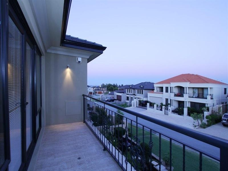 6 Aitape Vista, Dianella WA 6059