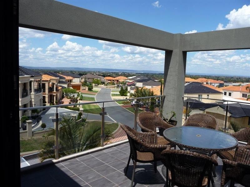 1 Benghazi Loop, Dianella WA 6059