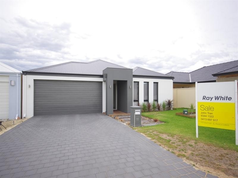 11 Trojan Bend, Madeley WA 6065