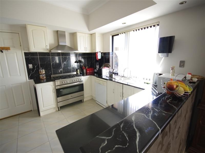 4 Mulberry Lane, Mirrabooka WA 6061