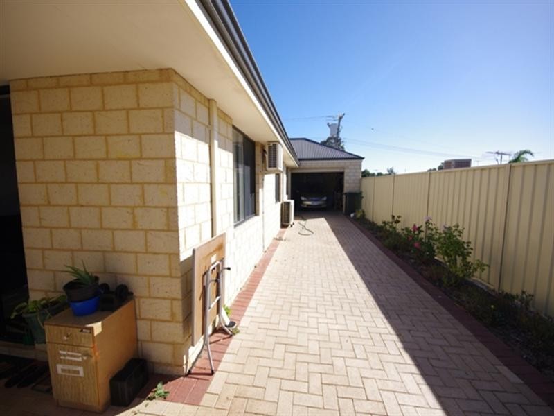 4 Mulberry Lane, Mirrabooka WA 6061