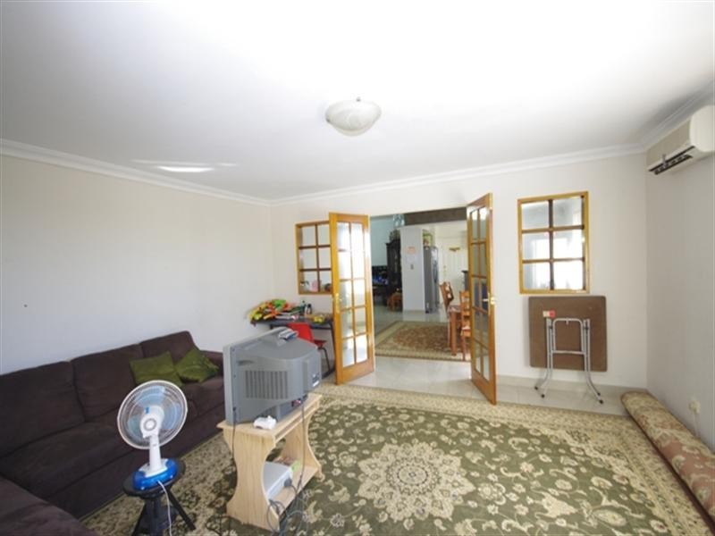 4 Mulberry Lane, Mirrabooka WA 6061