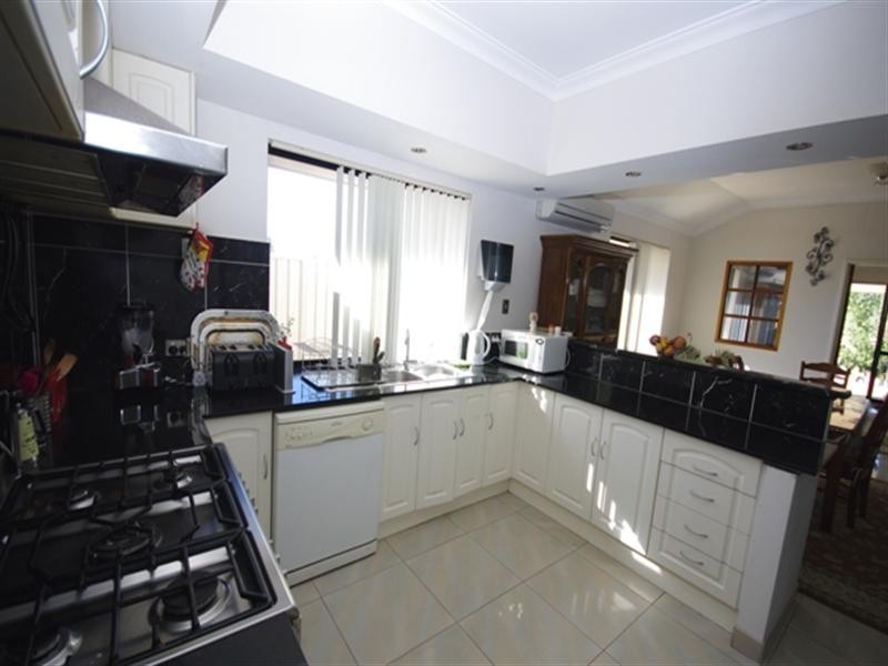 4 Mulberry Lane, Mirrabooka WA 6061