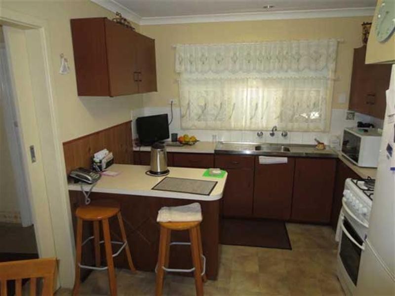 24 Girrawheen Avenue, Girrawheen WA 6064