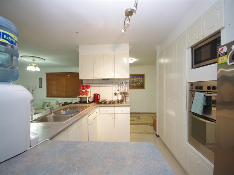 62 Kingfisher Avenue, Ballajura WA 6066