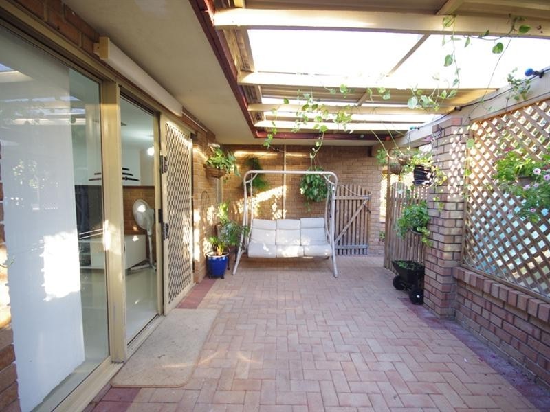 62 Kingfisher Avenue, Ballajura WA 6066