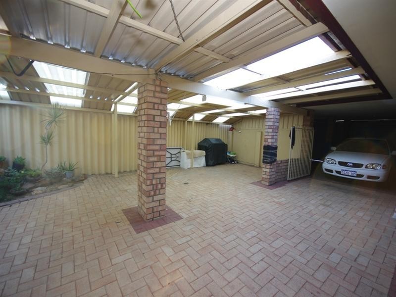 62 Kingfisher Avenue, Ballajura WA 6066