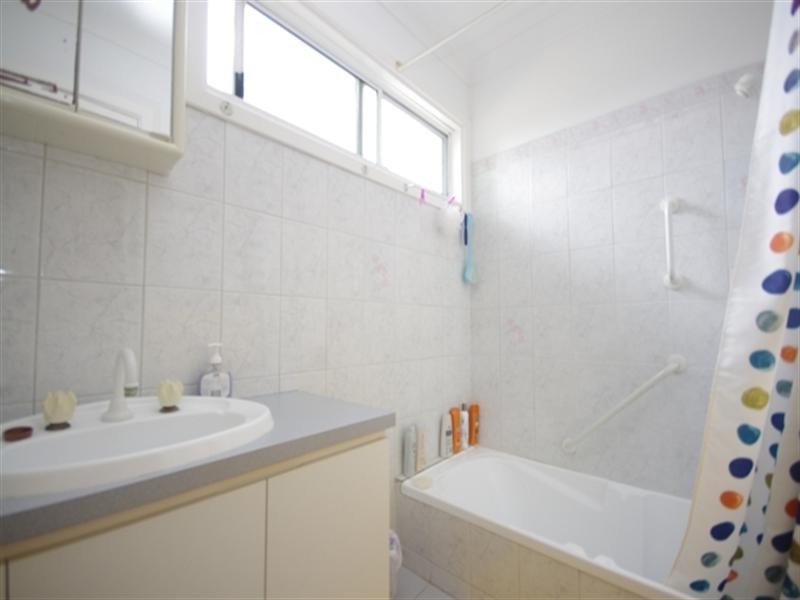 15 Colne Way, Girrawheen WA 6064
