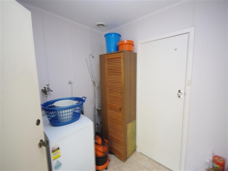 15 Colne Way, Girrawheen WA 6064