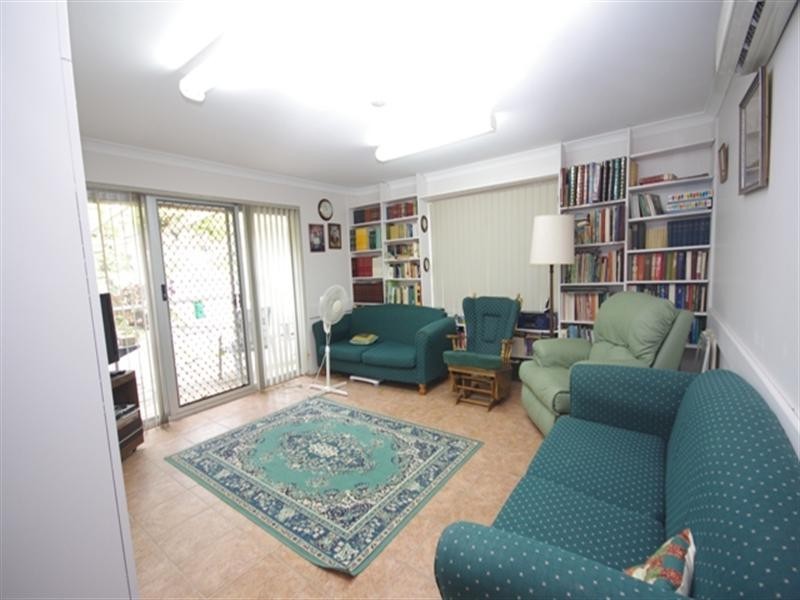 15 Colne Way, Girrawheen WA 6064