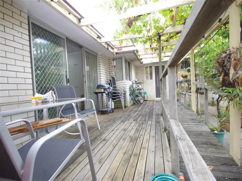 15 Colne Way, Girrawheen WA 6064