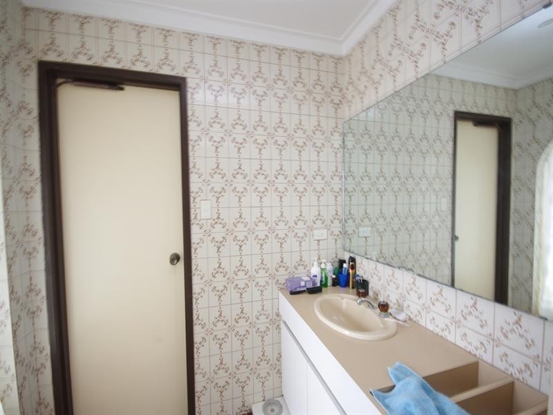 26 Arnos Way, Girrawheen WA 6064