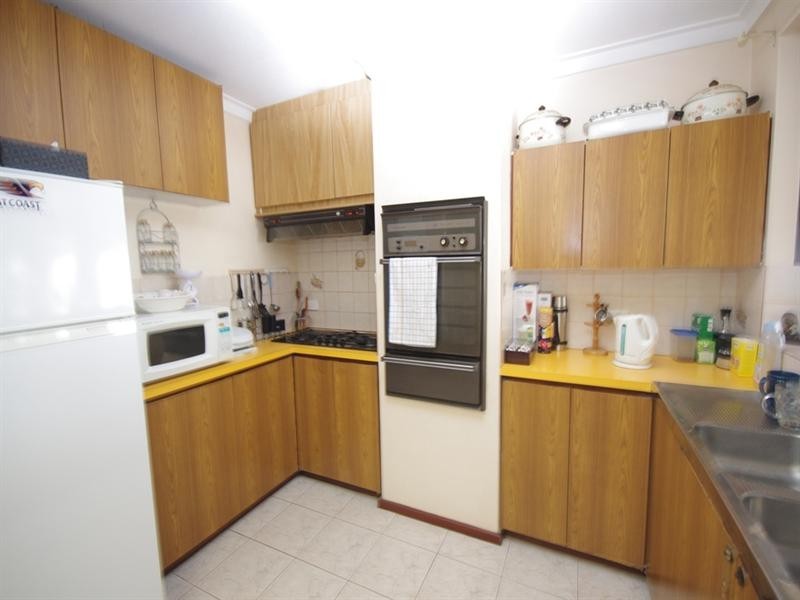 26 Arnos Way, Girrawheen WA 6064