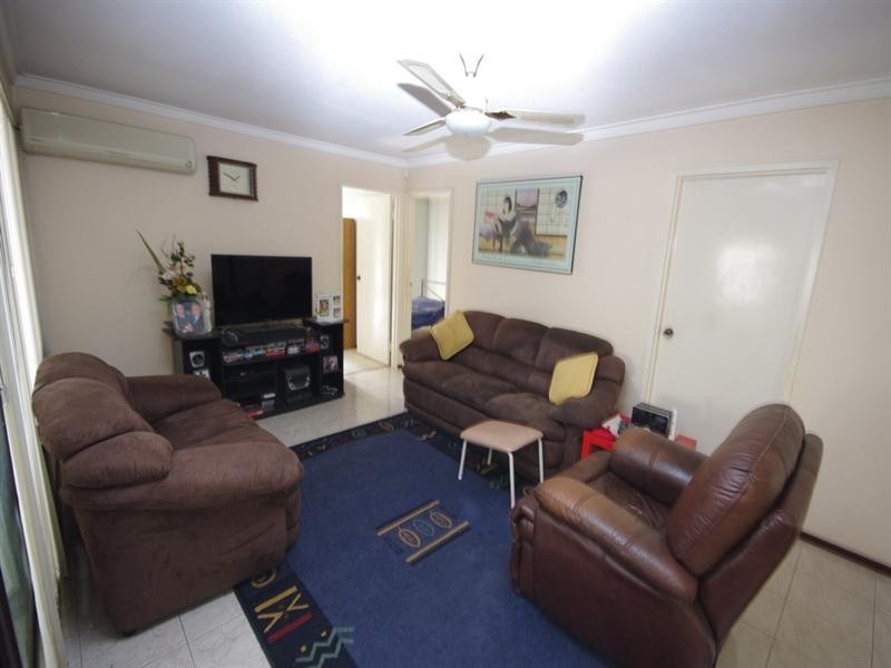 26 Arnos Way, Girrawheen WA 6064